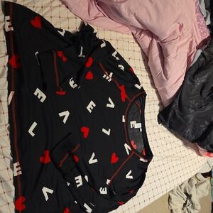 Black Heart & Letter Print Long Sleeve Top